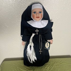 Geppeddo Toys Vintage Sister Catherine Geppeddo Porcelein Doll